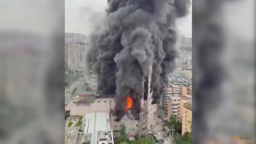 Tragédia Kínában: sokan meghaltak tűzvészben egy bevásárlóközpontban