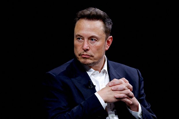 Musk: Az USA a szabályozás miatt nem tud embert küldeni a Marsra