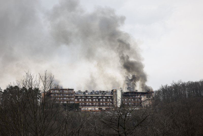 Megfékezték a lángok további terjedését a Hotel Silvanusban