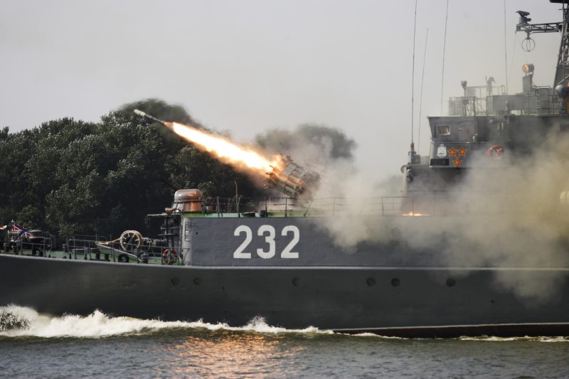 Oroszország, Kína és Irán közös haditengerészeti gyakorlatot indít
