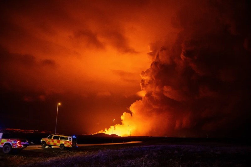 Grindavik városát egy vulkánkitörés miatt evakuálták Izlandon - CNN