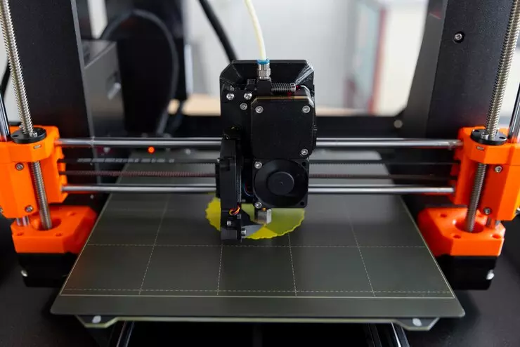 Itt a robot bőr, nyomtatón gyártják
