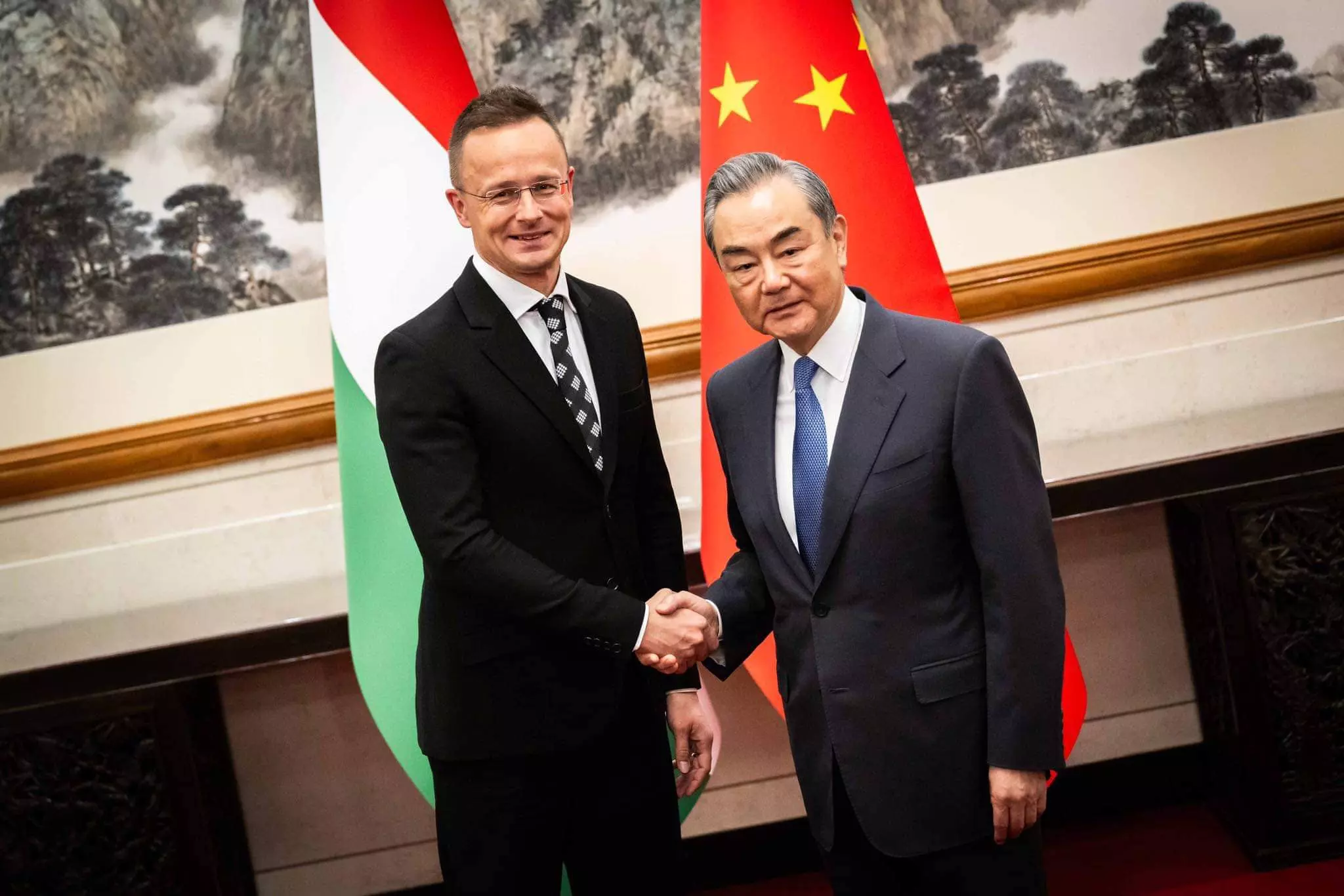 Magyarország támogatja a kínai béketervet Ukrajnával kapcsolatban