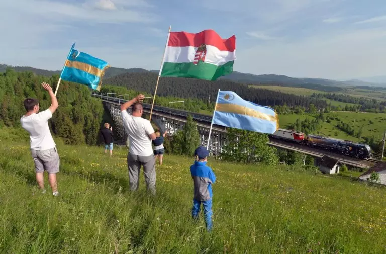 Az erdélyi magyarok körében magasabb a bevándorlóellenesség - felmérés